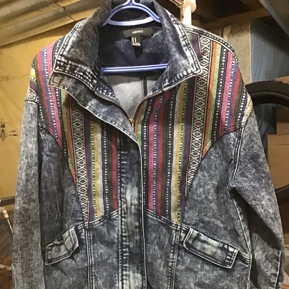 NWOT Forever 21 Denim jacket - Picture 4 of 5